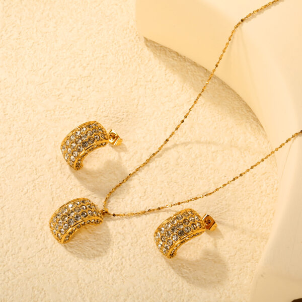 Axora Clear Crescent Moon Jewelry Set Clear Crescent Moon Jewelry Set