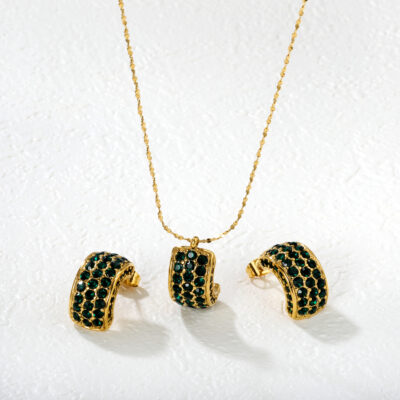2P2A1320 Crescent Moon Jewelry Set