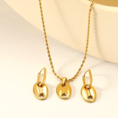 Gold Oval Link Jewelry Set