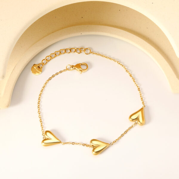 Puffy Heart Station Bracelet