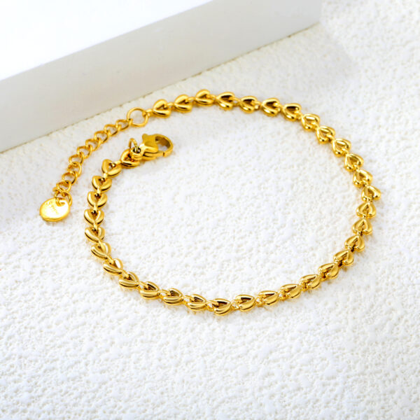 2P2A3067 Heart Link Bracelet