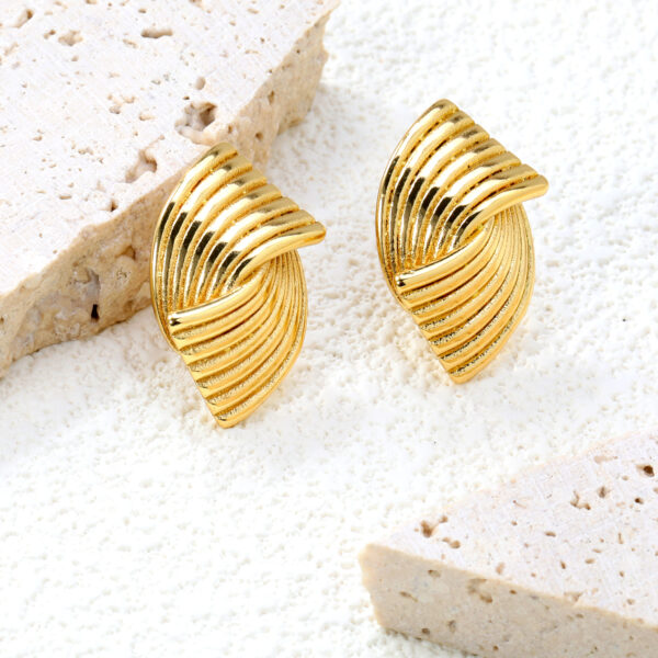 Fan Stud Earrings