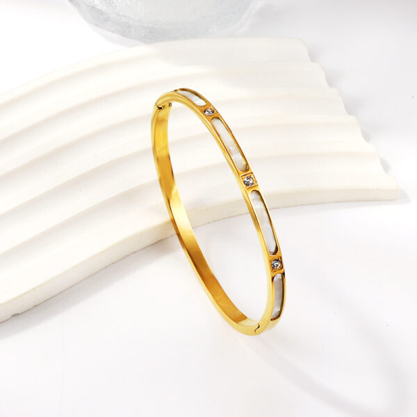 Axora Crystal White Inlay Bangle Crystal White Inlay Bangle