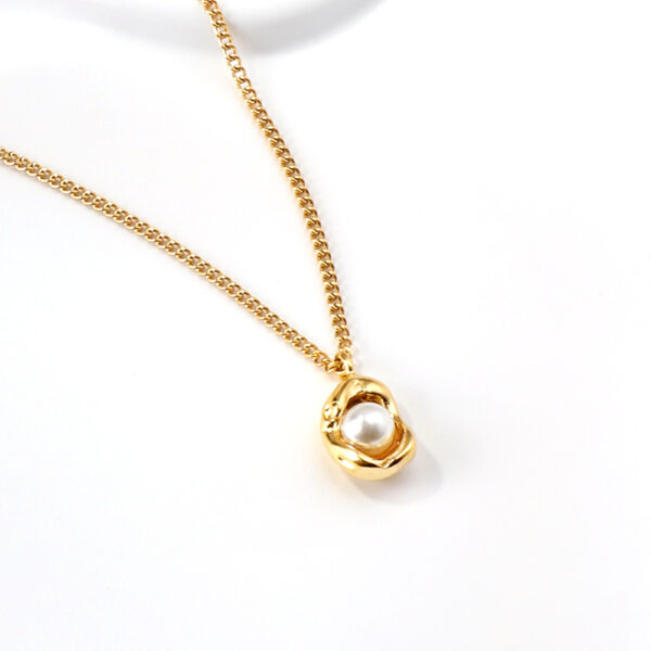 Gold Pearl Drop Necklace