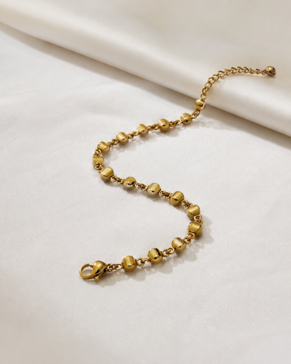 AXORA Gold beaded bracelet2 Beaded Bracelet